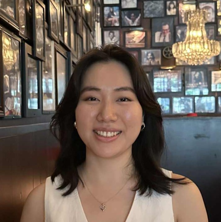 Yujin Lee